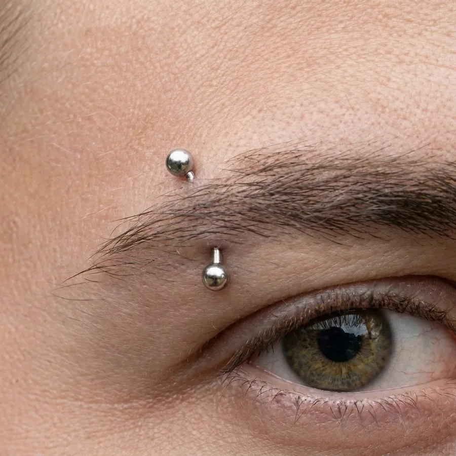 eyebrow piercing, Ink Story Kristiansand