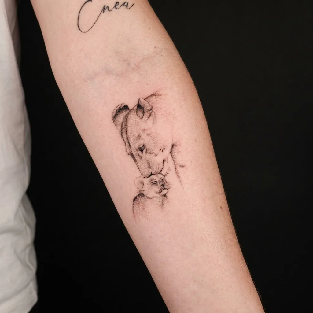 Grafisk · Forearm · 8 cm · 1 økter